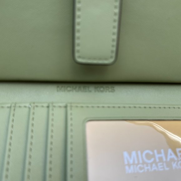 Michael Kors Jet Set Large Double Zip Phone Wallet Graphic Logo MK Light Sage - Picture 9 of 10